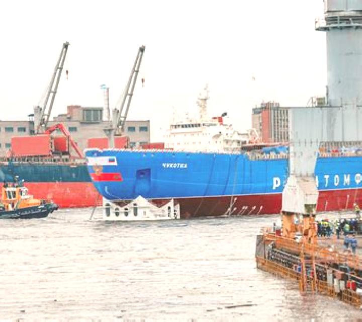 Luna 2 Nazar escort