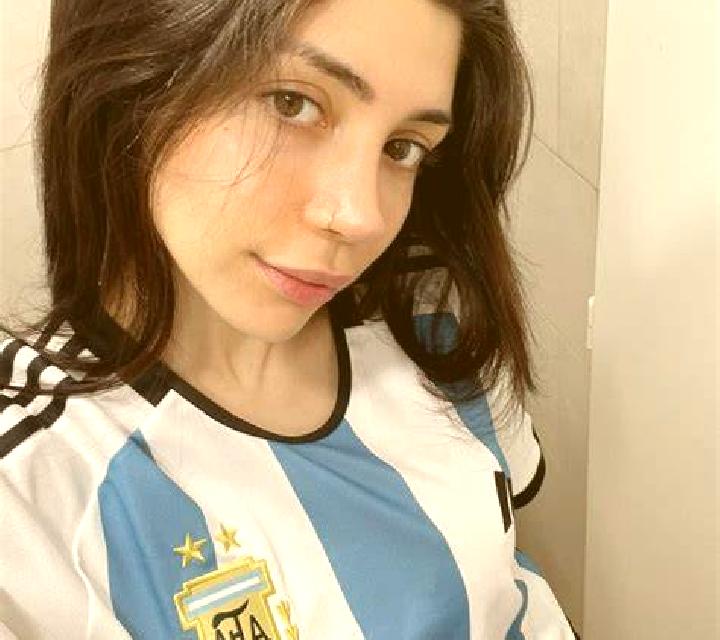 Luna Echarri-Aranaz escort