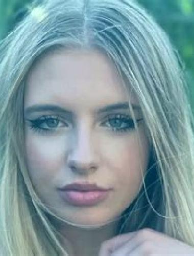 María Moncloa-Aravaca escort