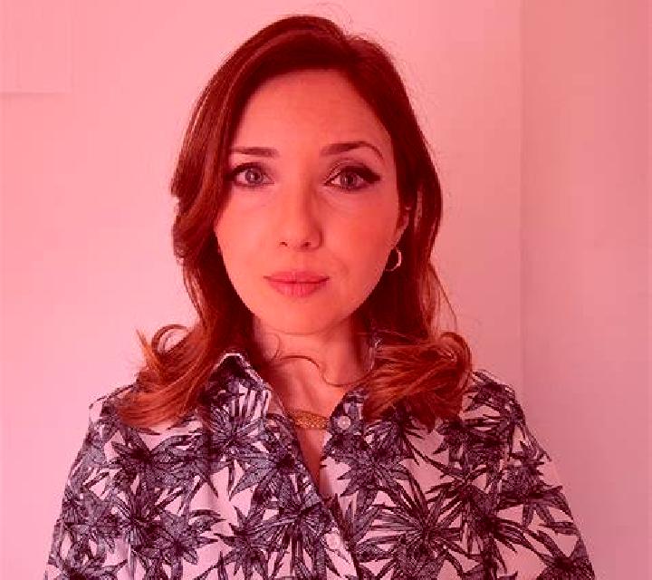 María Villavaliente escort