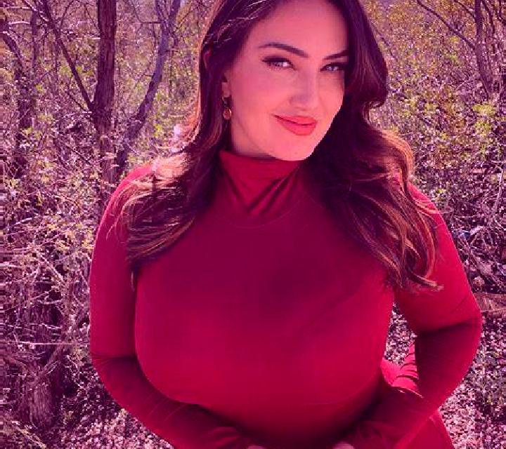 Mariana 2 Valenzuela escort