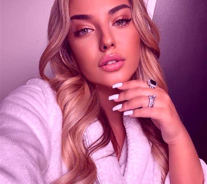 Mariana 3 Maria escort