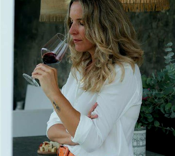 Mariana Daimus escort