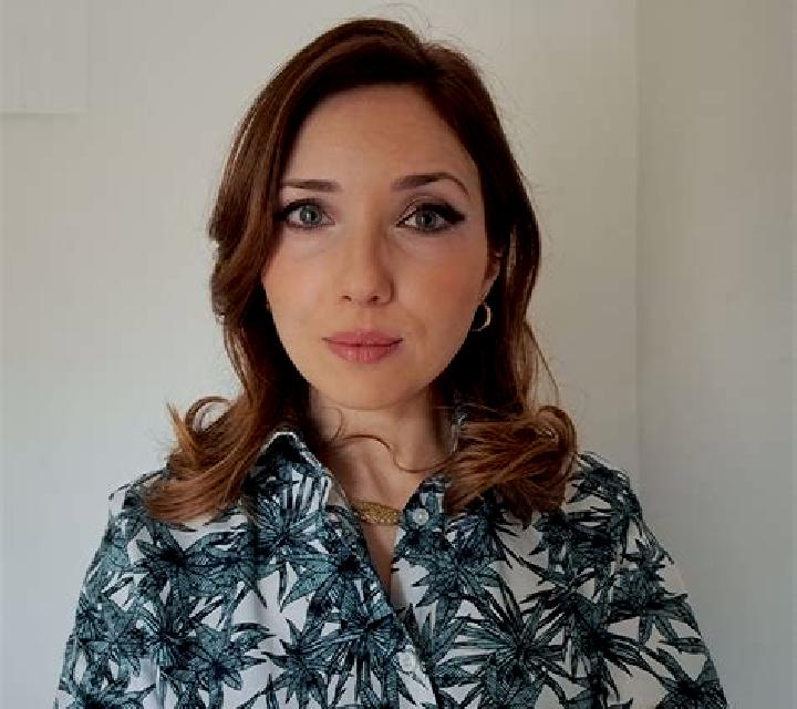 Marta Librilla escort