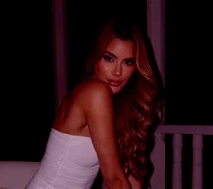 Martina 3 Tavertet escort