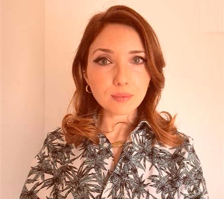 Martina Candas escort
