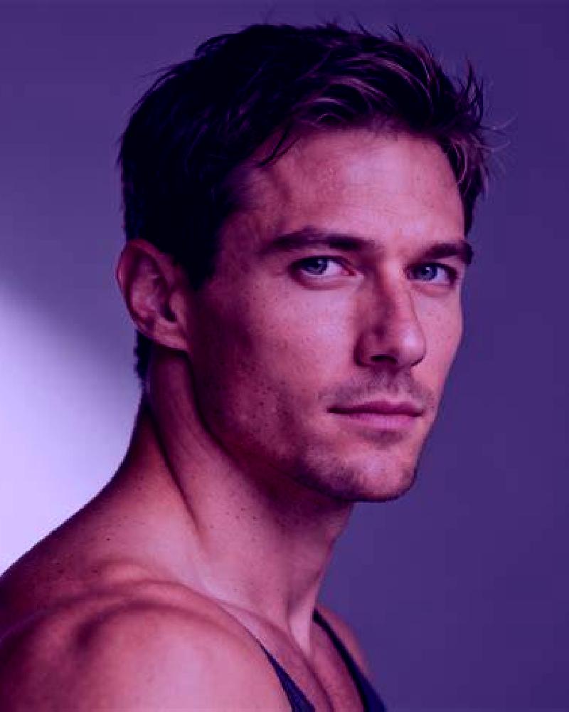 Martina Dudar escort