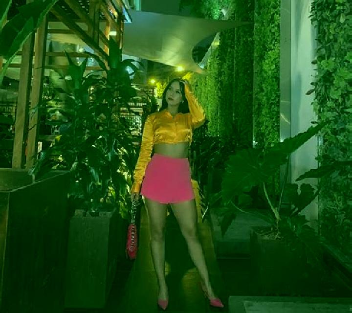 Nadia 2 Relleu escort