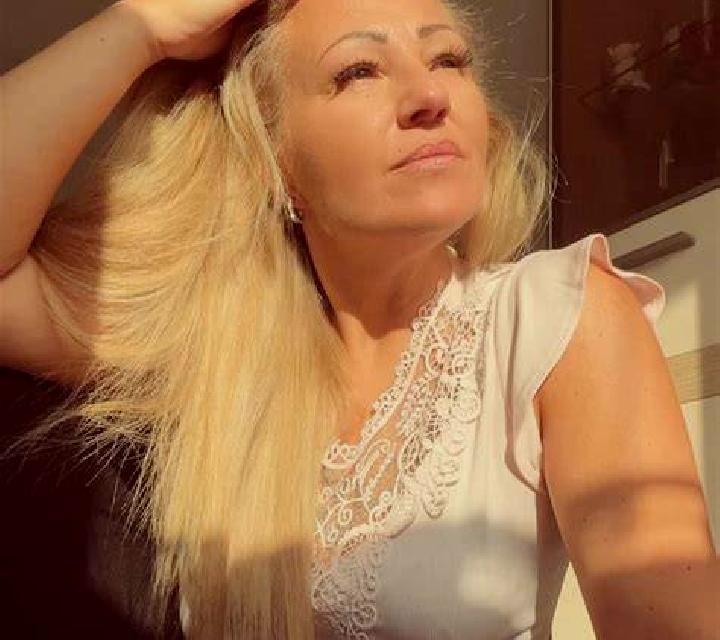Noa Axpe-San Bartolome escort