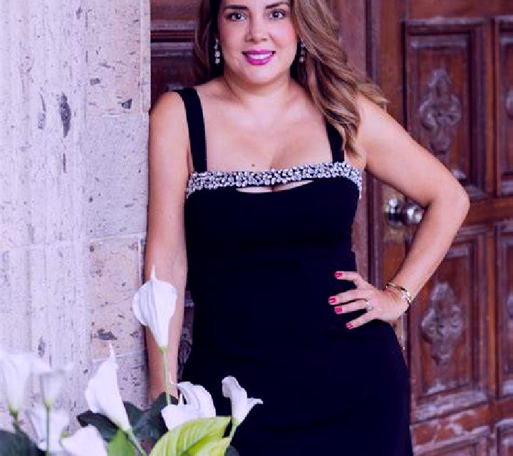 Nora 2 Muro escort