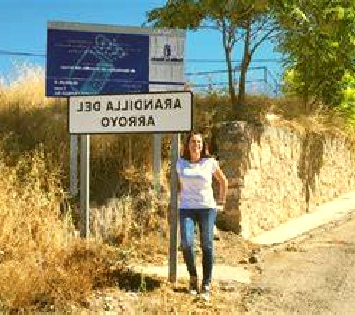 Nora 3 Mara escort