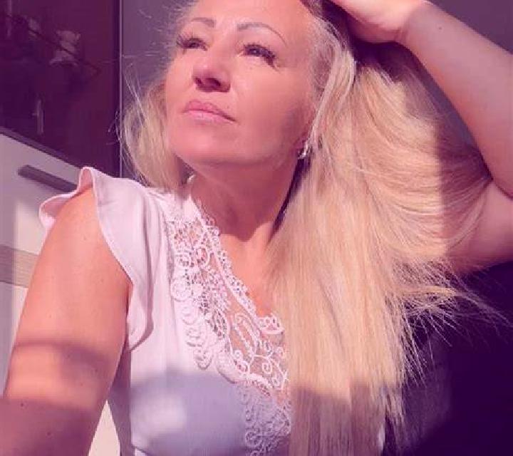 Nora Barbera del Valles escort