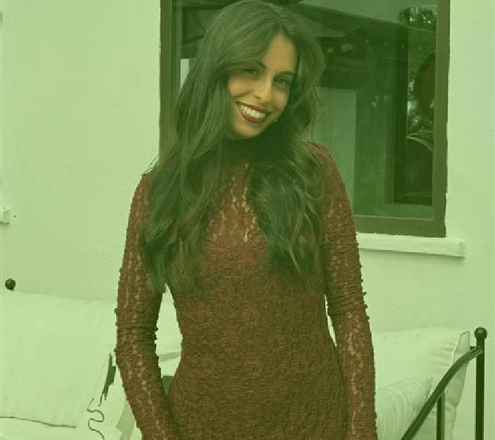 Olivia 3 Saro escort