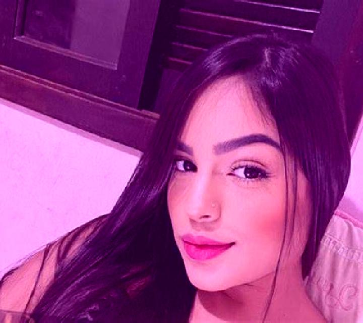 Olivia La Adrada escort