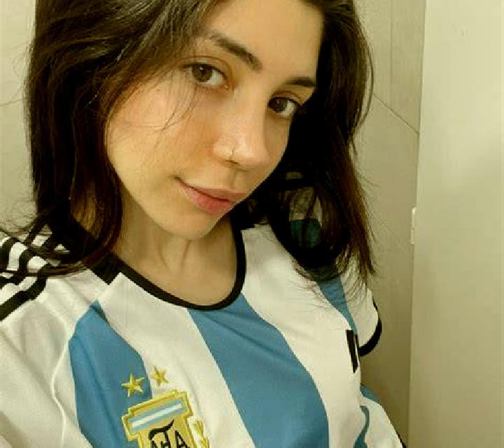 Olivia Serra de Daro escort