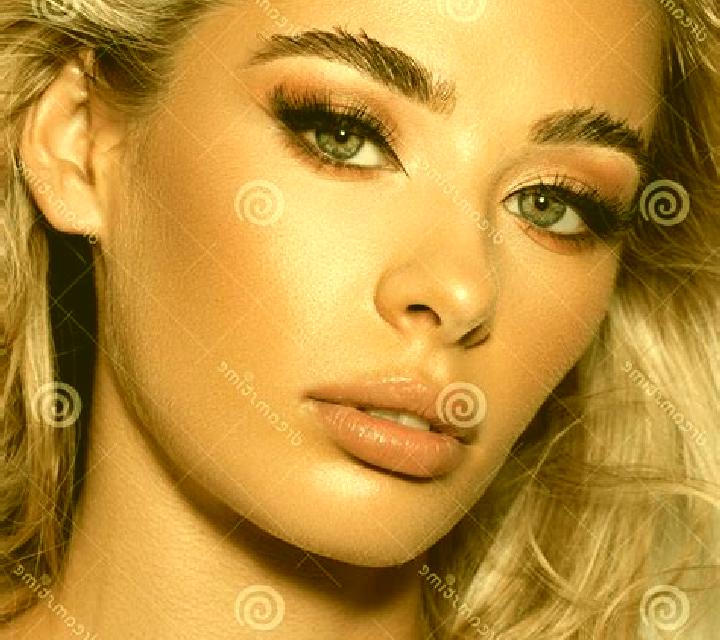Patricia Casas Bajas escort