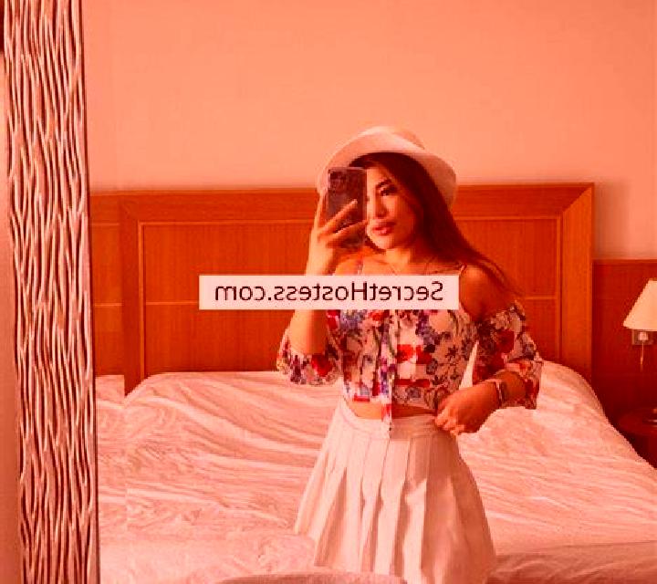 Paula Alarilla escort