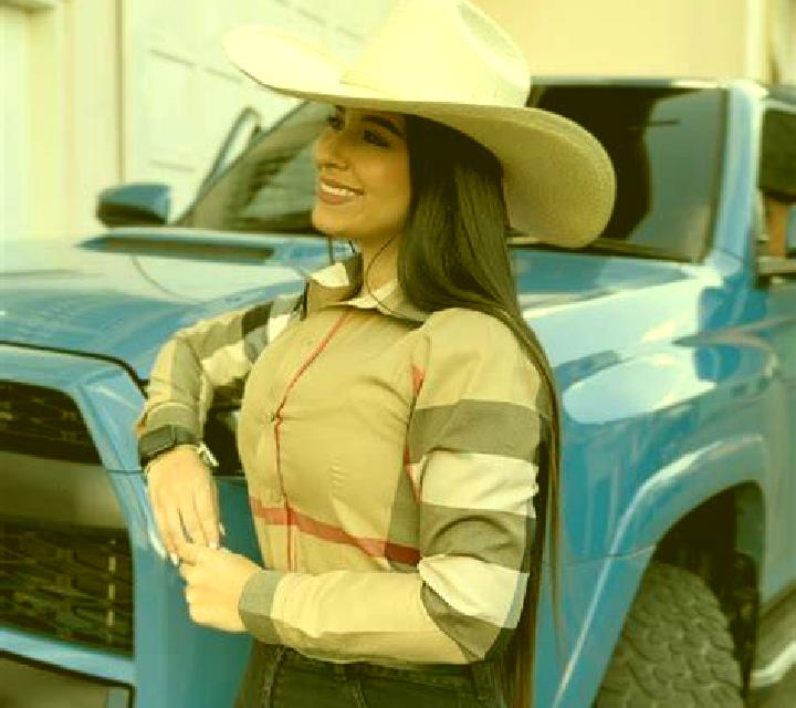 Paula Cazalilla escort