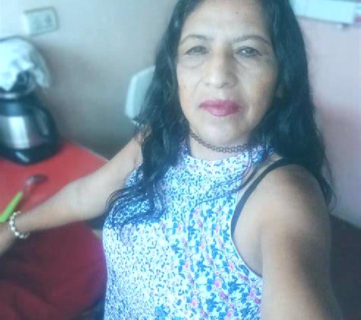 Rosa 3 Cabra del Camp escort