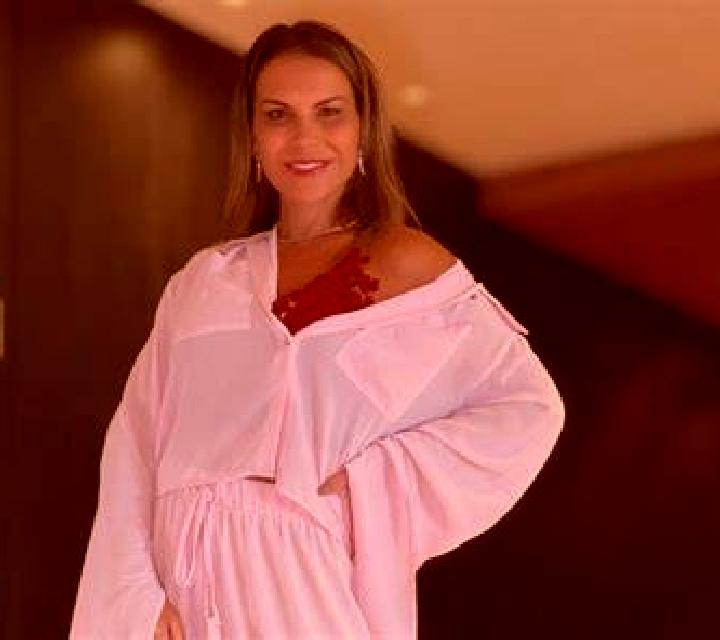 Rosa Bellvis escort