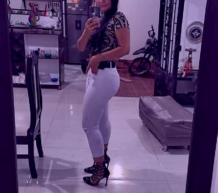 Salma 2 Pajares de la Lampreana escort