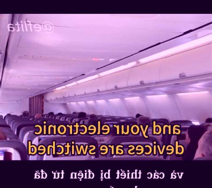Sara 2 Avion escort