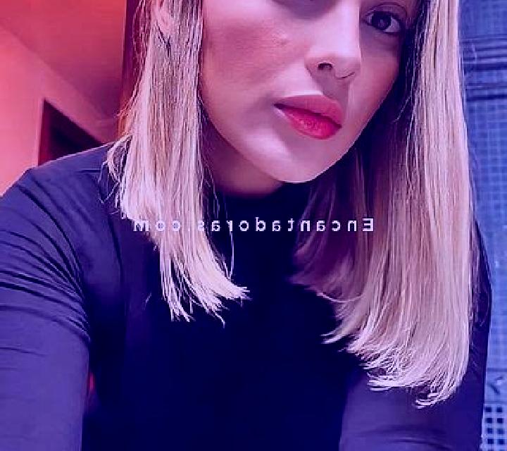 Sara Areatza escort