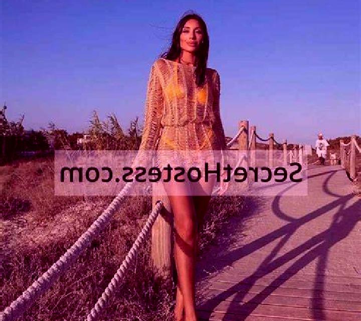 Selene 2 Valdehuncar escort