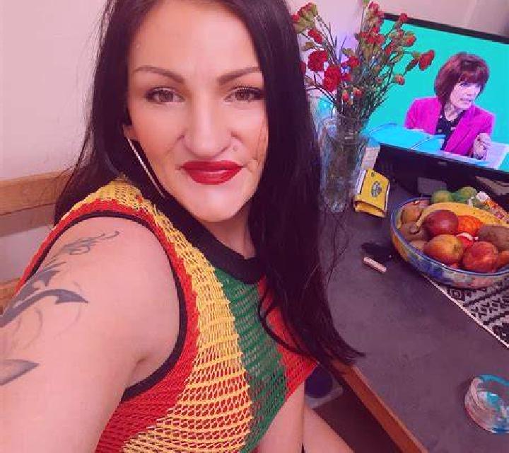 Selene 3 Pinos Genil escort