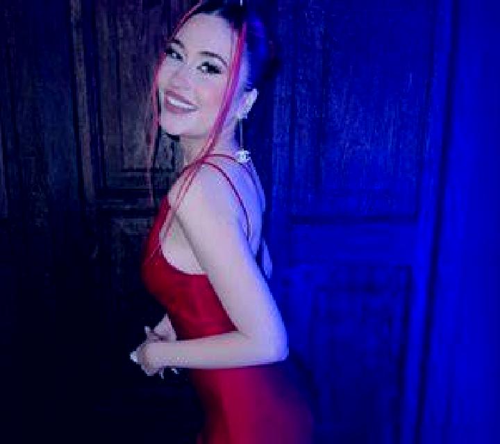 Selene Parlava escort