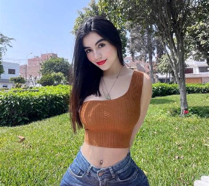 Valentina Talayuelas escort