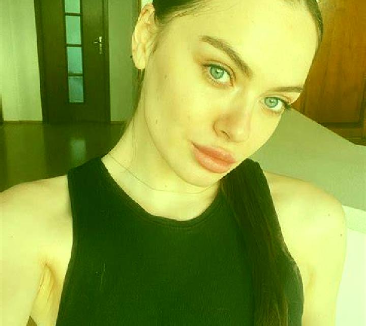 Vega Chimillas escort