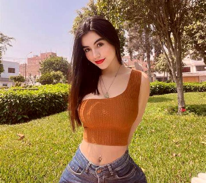 Yasmin Busquistar escort