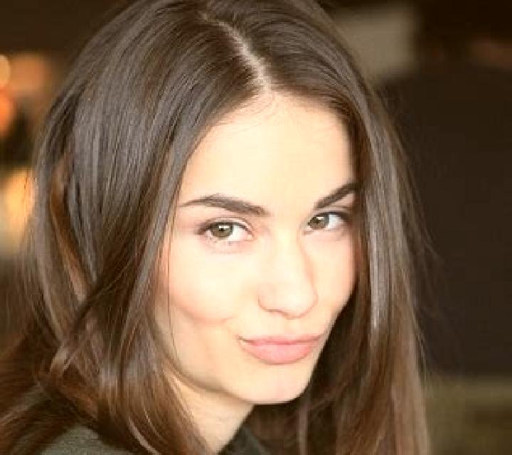 Zara 2 Cortes de Baza escort